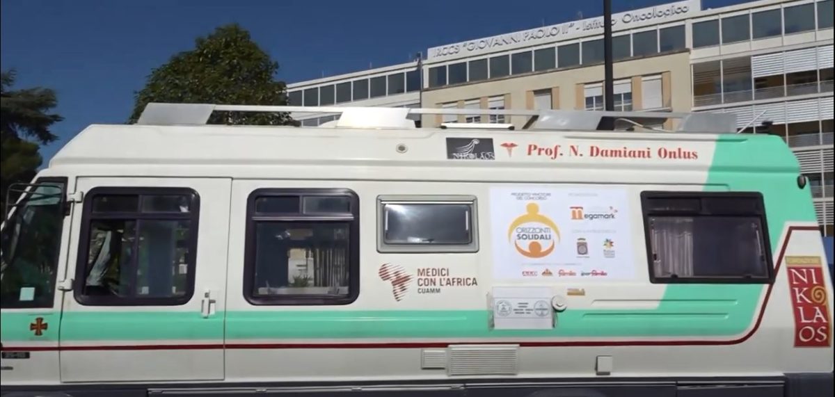 Medici con il Camper a sostegno dei pazienti oncologici pugliesi